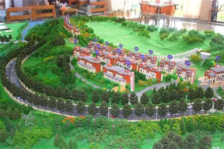 南湖正大·繁华新城3室2厅2卫138万145m2出售